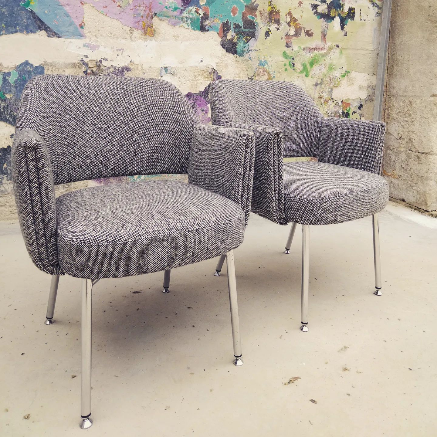 Paire de chaises Deauville design Pierre Gaultier Delaye – Edition de 1973 par Airborn Rénovation garniture et couverture tissu avec une Laine Kvadrat